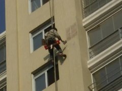 <b>华宇代理解读外墙瓷砖渗漏的原因</b>
